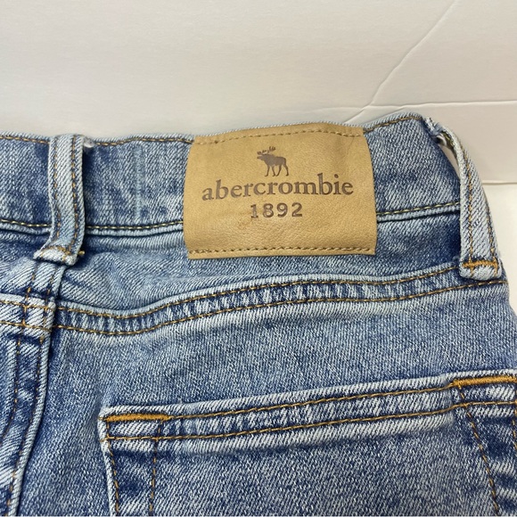 Abercrombie Jeans - Picture 5 of 6